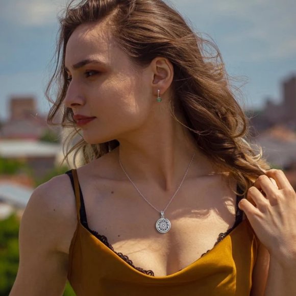 Tree life aromatherapy necklace - Picture 3 of 5